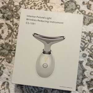 ES-1081 Intense Pulsed Light Wrinkle Reducing Instrument - Silver